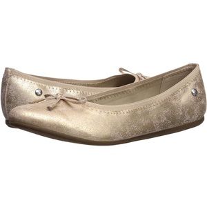 NWB Hush Puppies Josie Flats